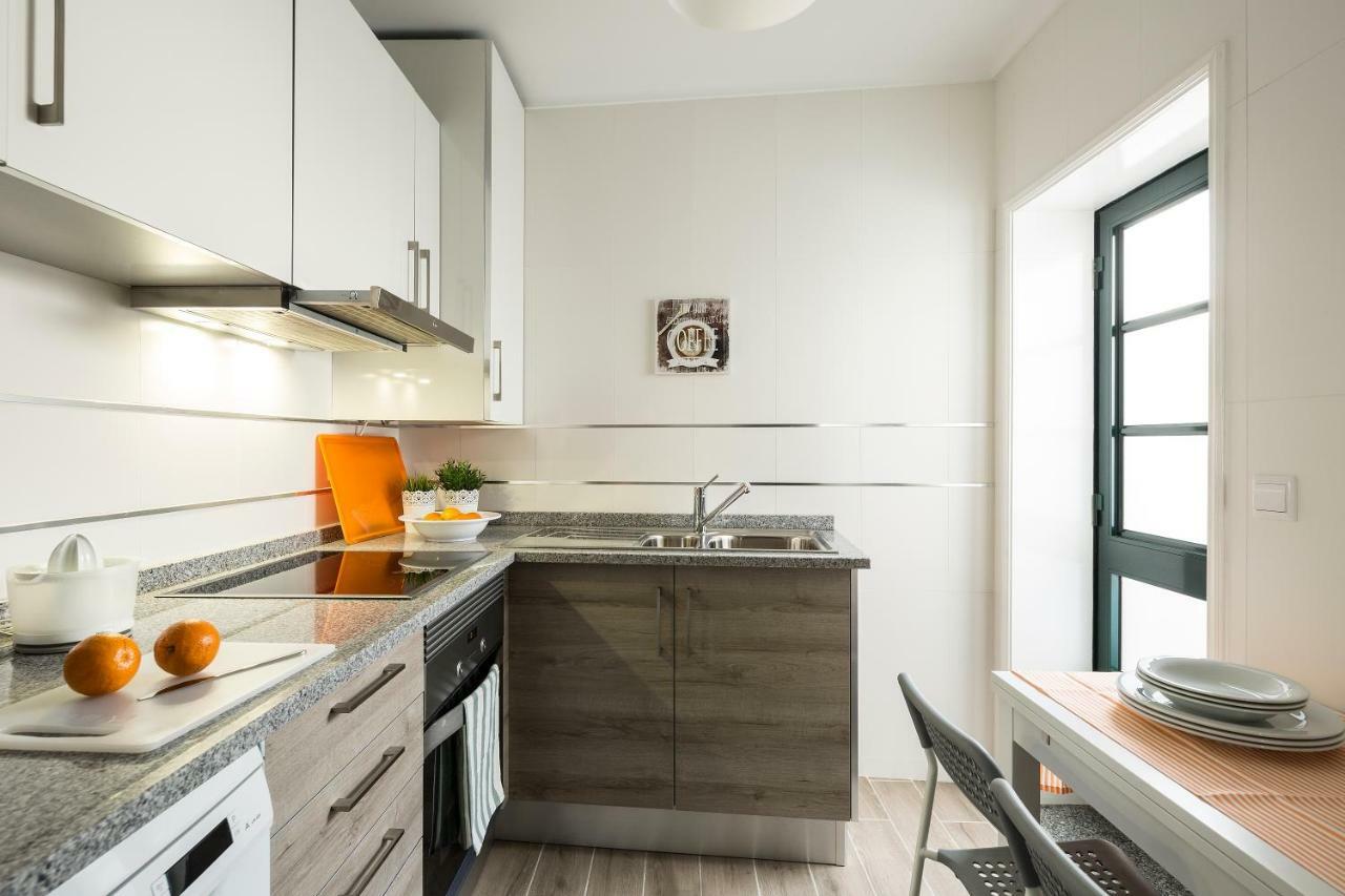 Aveiro Train Flat Apartment ภายนอก รูปภาพ